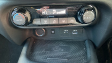 Nissan Juke 1.0 DiG-T N-Connecta 5dr DCT Petrol Hatchback